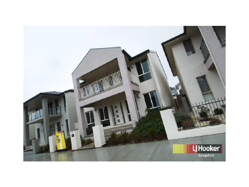 17 Devlin Street, Gungahlin ACT 2912