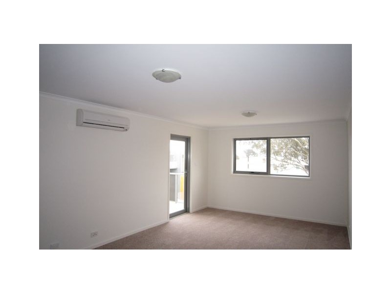 69/75 Elizabeth Jolley Crescent, Franklin ACT 2913