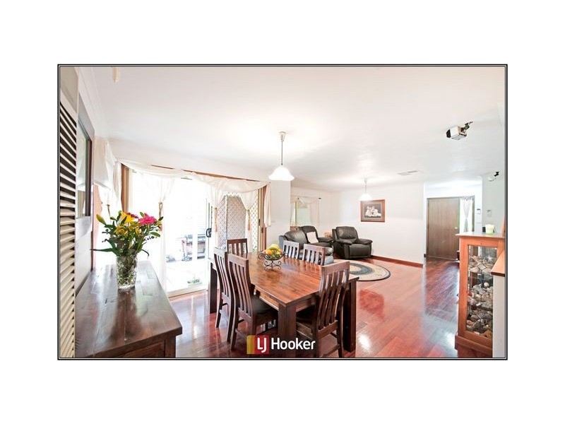 8 Lingiari Court, Ngunnawal ACT 2913