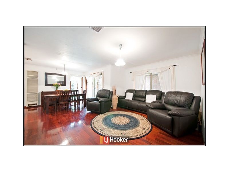 8 Lingiari Court, Ngunnawal ACT 2913