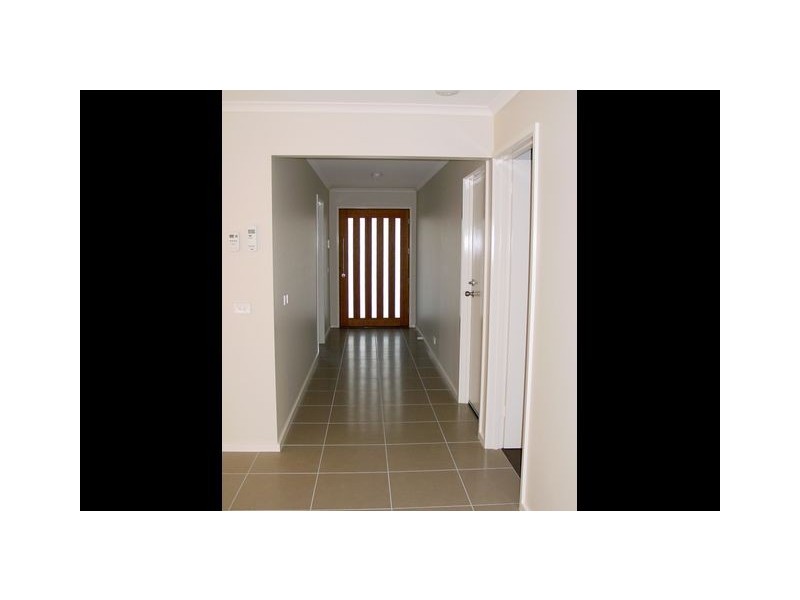 33 Jean MacNamara Street, Macgregor ACT 2615