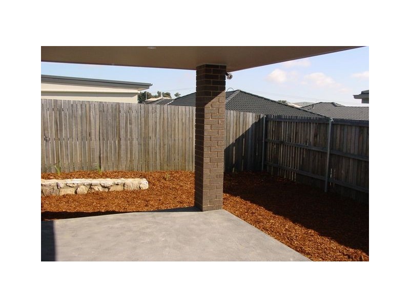 33 Jean MacNamara Street, Macgregor ACT 2615