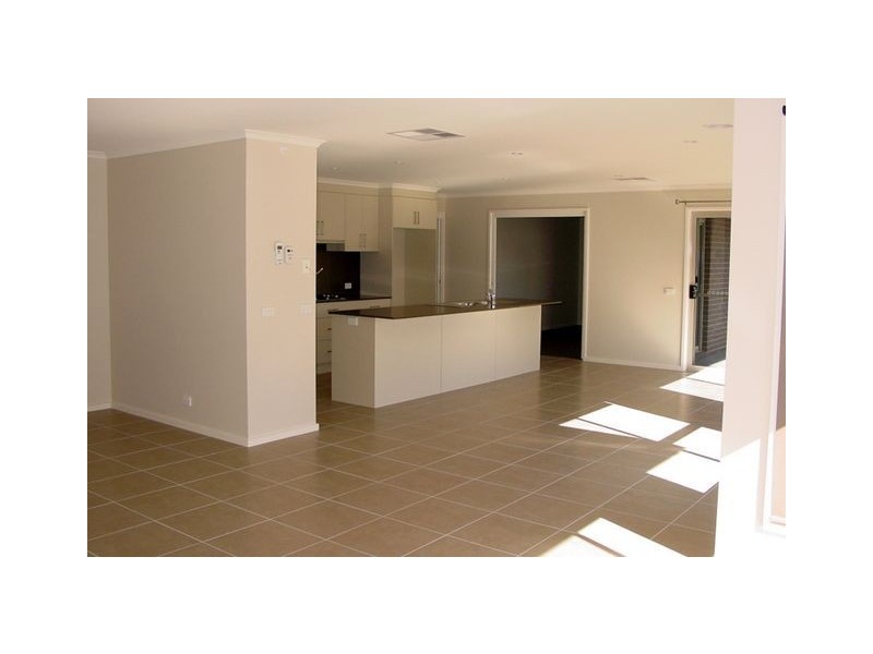 33 Jean MacNamara Street, Macgregor ACT 2615