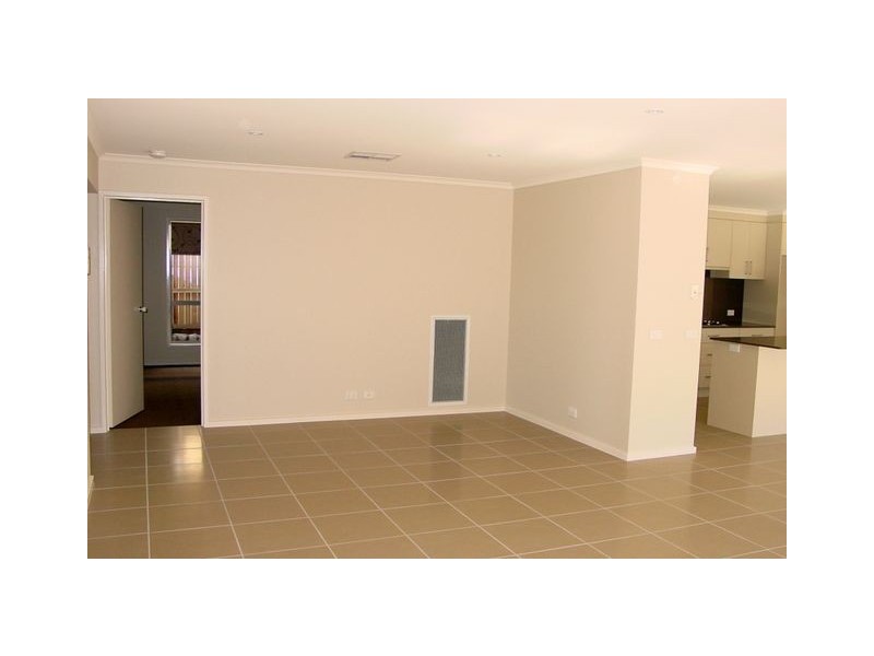 41 Jean MacNamara Street, Macgregor ACT 2615