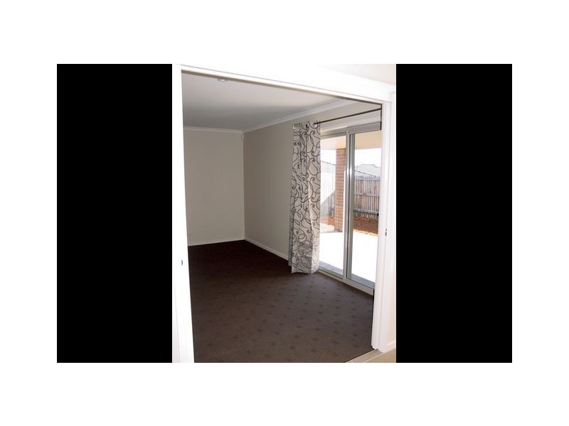 41 Jean MacNamara Street, Macgregor ACT 2615