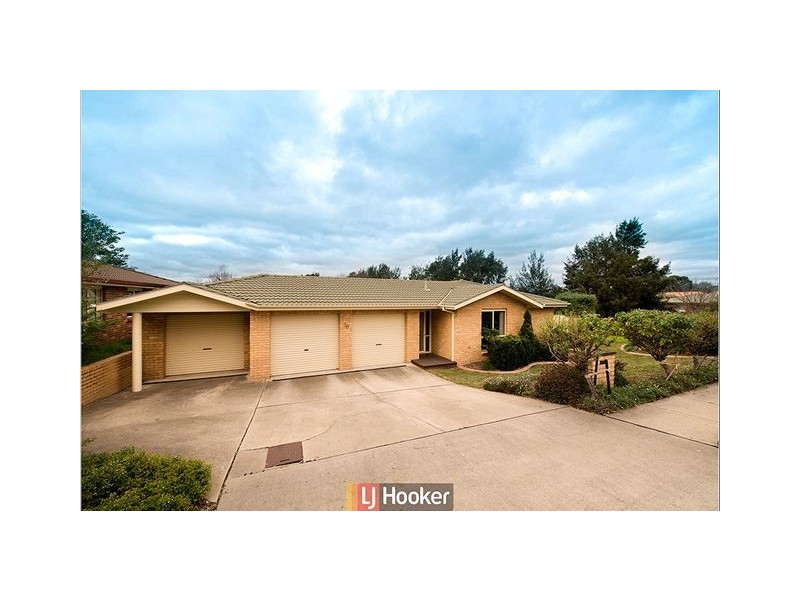 30 Unaipon Avenue, Ngunnawal ACT 2913