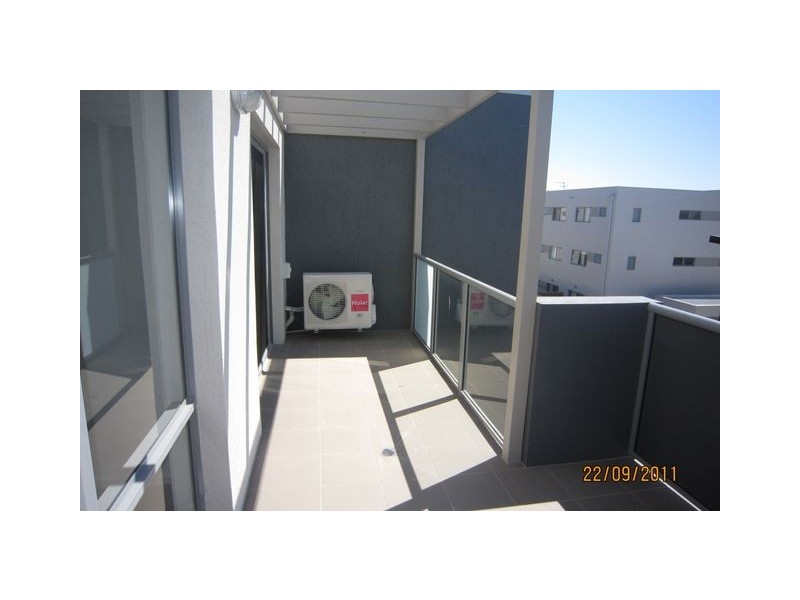 100/75 Elizabeth Jolley Street, Franklin ACT 2913