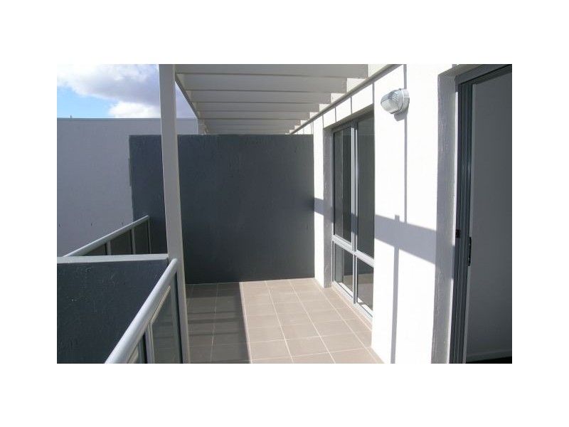 100/75 Elizabeth Jolley Street, Franklin ACT 2913