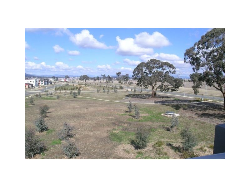 100/75 Elizabeth Jolley Street, Franklin ACT 2913