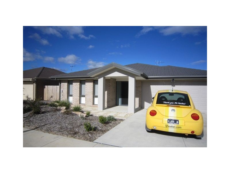 4 Renfree Street, Casey ACT 2913