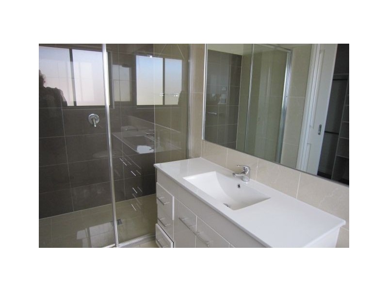 4 Renfree Street, Casey ACT 2913