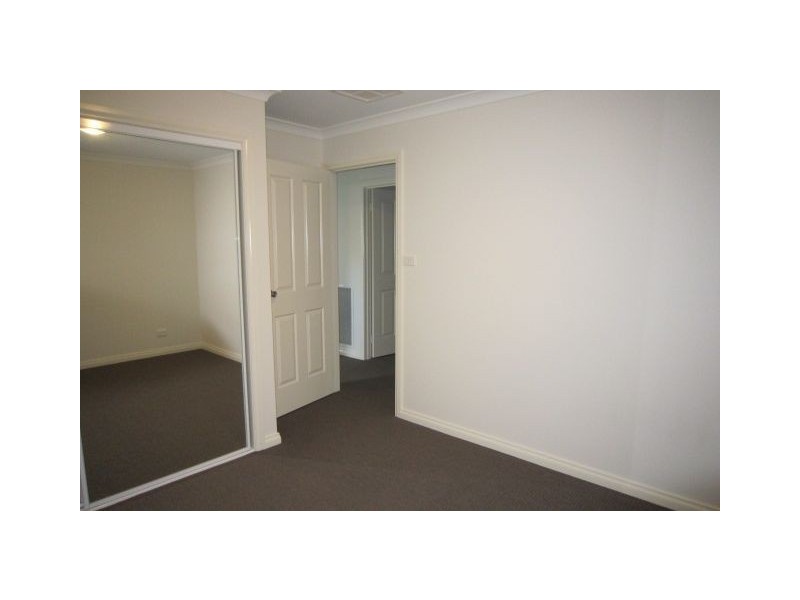 4 Renfree Street, Casey ACT 2913
