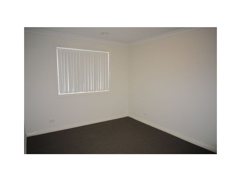4 Renfree Street, Casey ACT 2913
