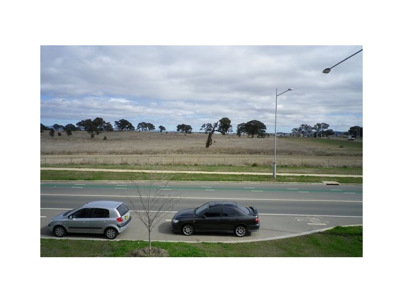 30/75 Elizabeth Jolley Street, Franklin ACT 2913