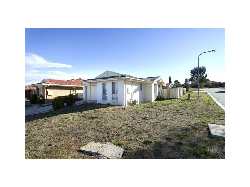 52 Warrumbul Street, Ngunnawal ACT 2913