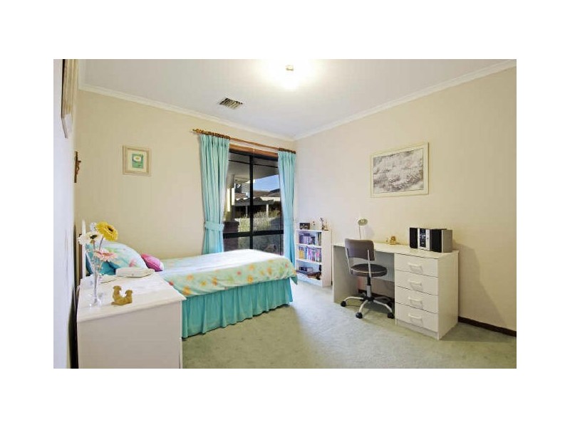 8 Corona Place, Palmerston ACT 2913