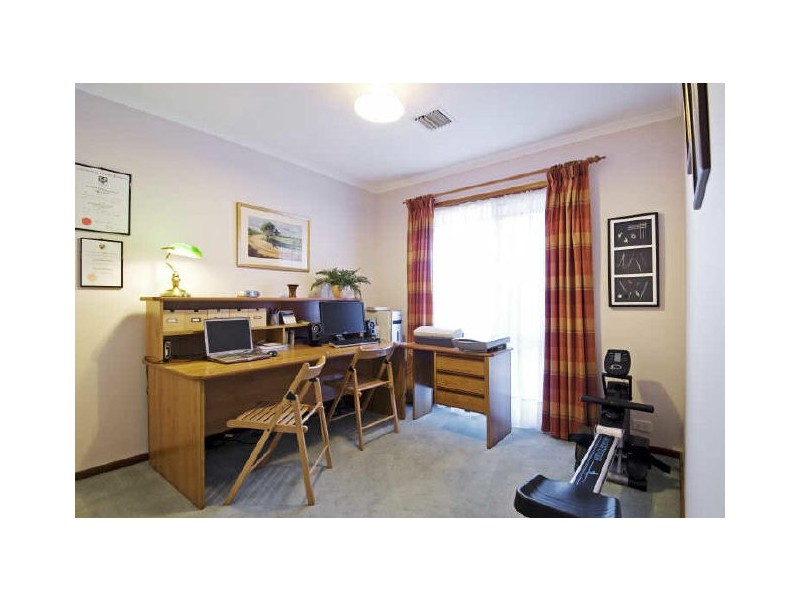 8 Corona Place, Palmerston ACT 2913