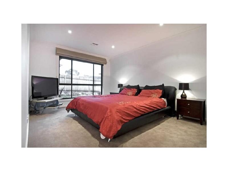 30 Beveridge Street, Forde ACT 2914