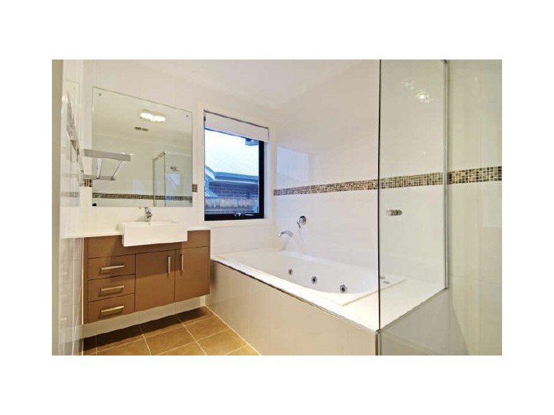 30 Beveridge Street, Forde ACT 2914