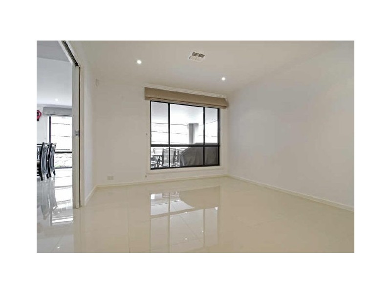 30 Beveridge Street, Forde ACT 2914