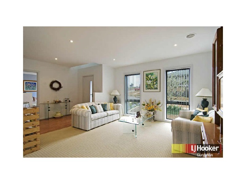 4 De Bortoli Street, Harrison ACT 2914