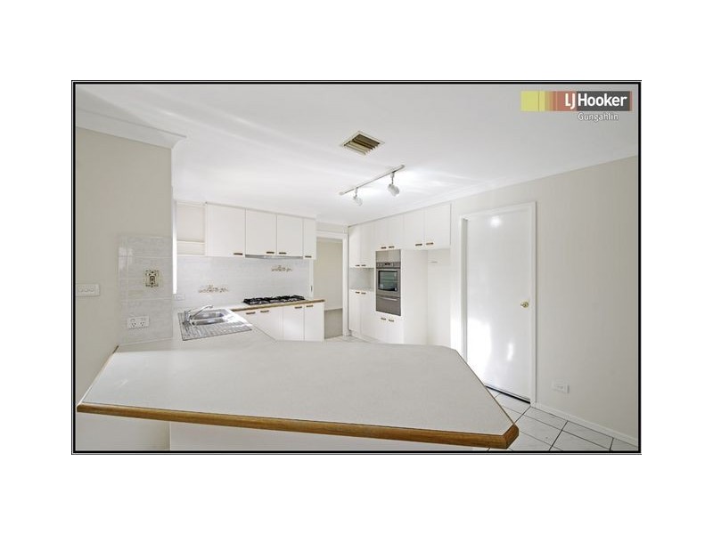 35 Macedon Crescent, Palmerston ACT 2913