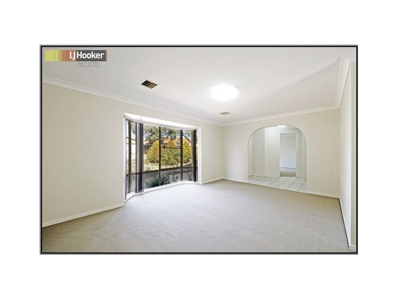 35 Macedon Crescent, Palmerston ACT 2913