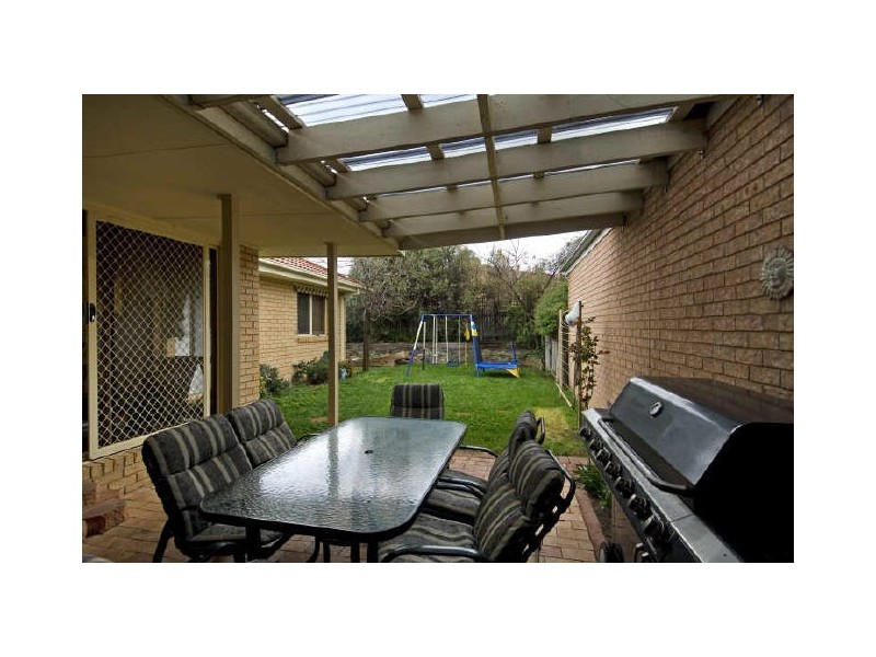 8 Lingiari Court, Ngunnawal ACT 2913