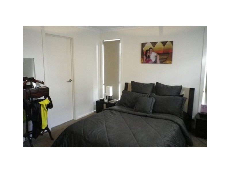24 Ivy Kent Street, Forde ACT 2914
