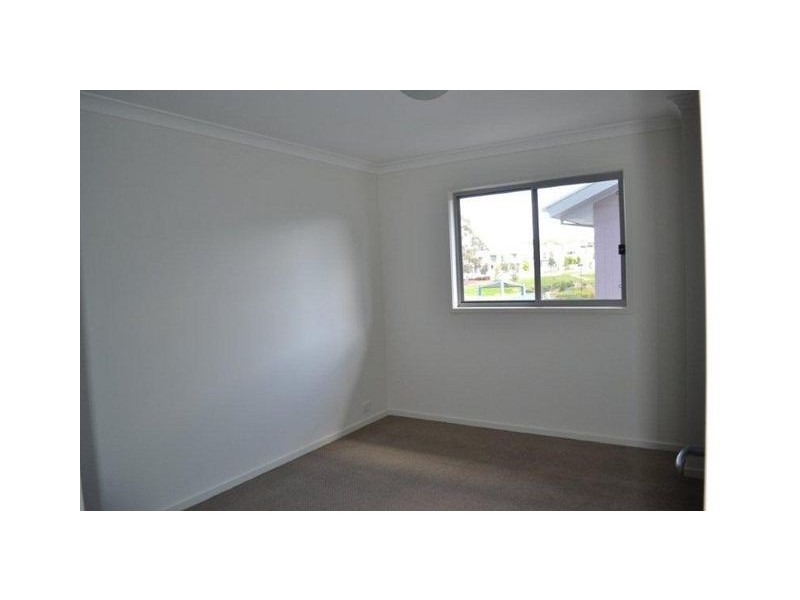 1/11 Dickins Street, Forde ACT 2914