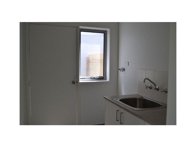 1/11 Dickins Street, Forde ACT 2914