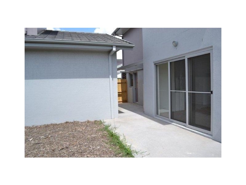 1/11 Dickins Street, Forde ACT 2914