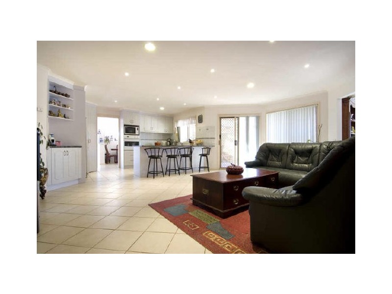 27 Kelleway Avenue, Nicholls ACT 2913