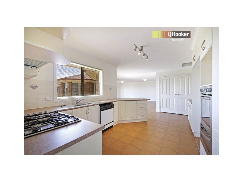 6 Lincoln Place, Murrumbateman NSW 2582