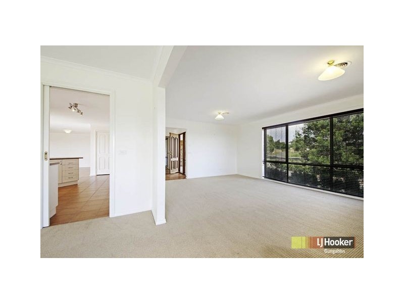 6 Lincoln Place, Murrumbateman NSW 2582