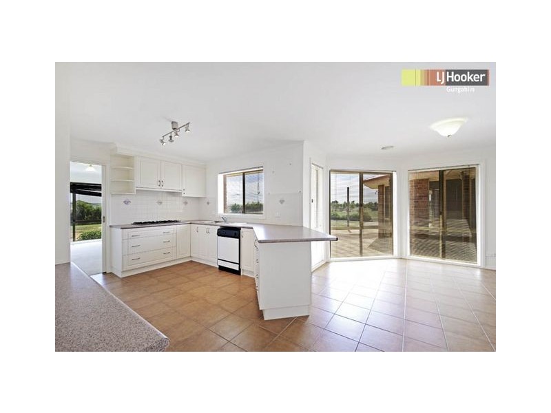 6 Lincoln Place, Murrumbateman NSW 2582