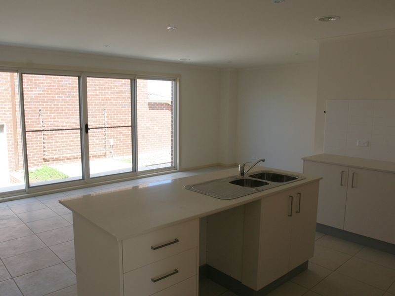 2 Westerman Street, Casey ACT 2913