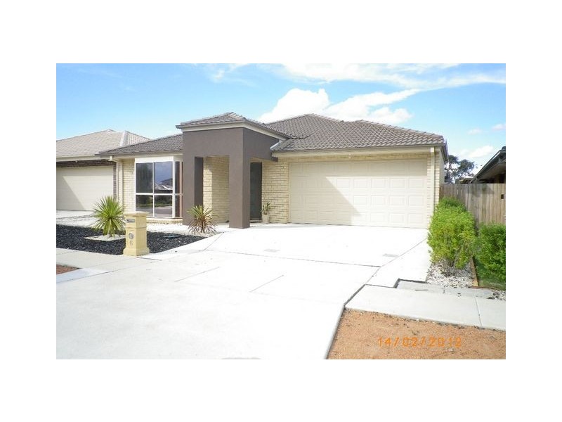6 Joan Long Street, Franklin ACT 2913