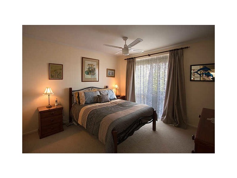 12 Alleyne Close, Macgregor ACT 2615