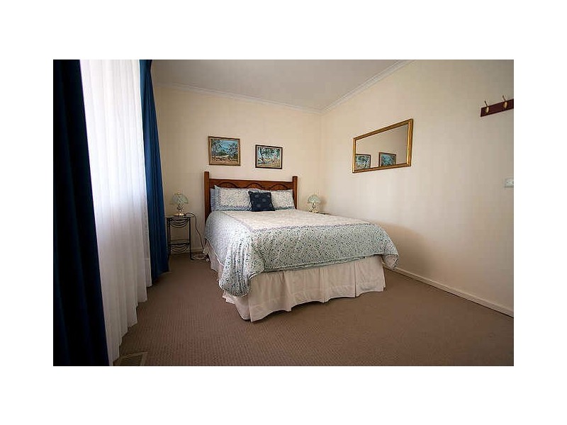 12 Alleyne Close, Macgregor ACT 2615