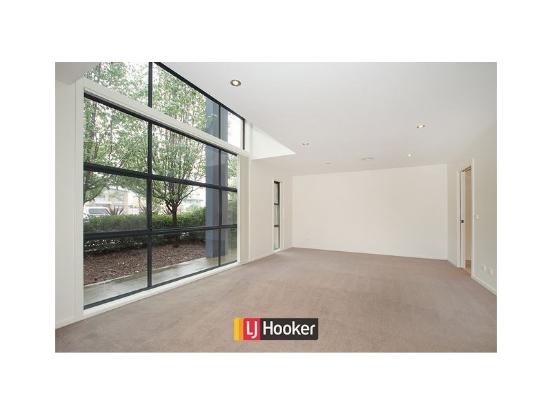 363 Anthony Rolfe Avenue, Gungahlin ACT 2912