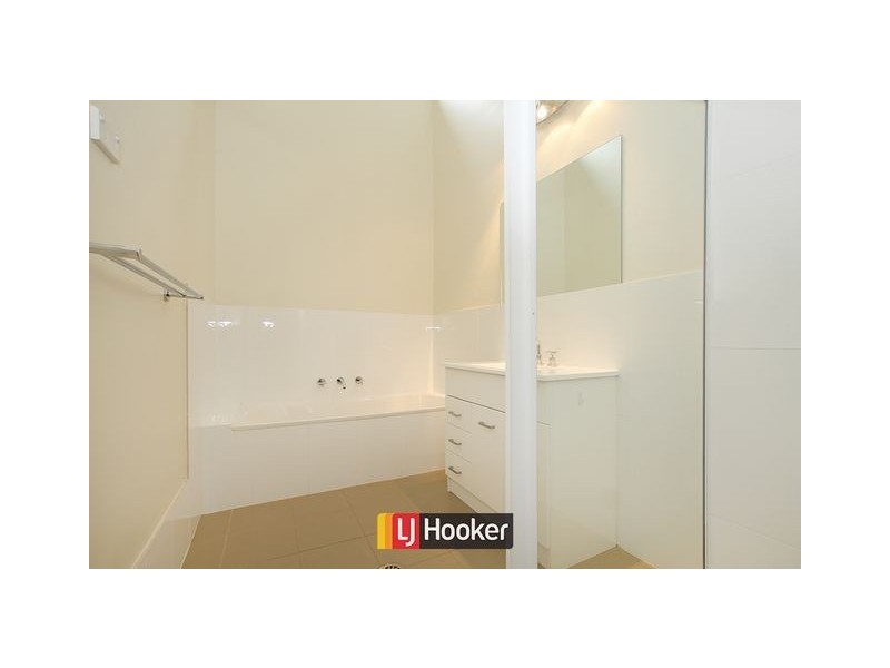 363 Anthony Rolfe Avenue, Gungahlin ACT 2912