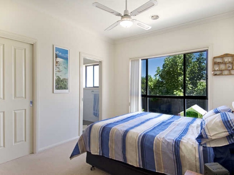 8 Lind Close, Fraser ACT 2615
