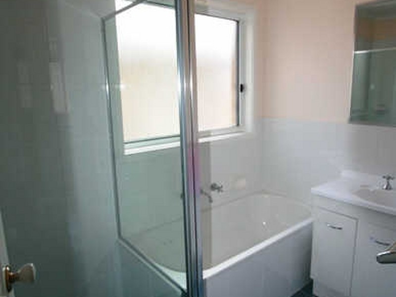 16 Helen Leonard Crescent, Forde ACT 2914