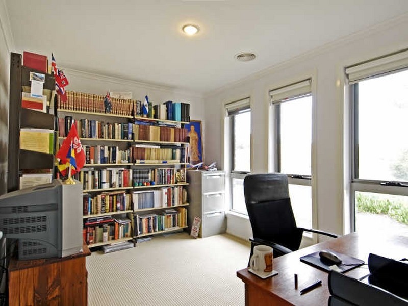 59 Amy Ackman Street, Forde ACT 2914