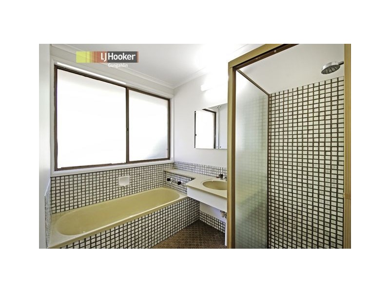 15 Cumpston Place, Macgregor ACT 2615