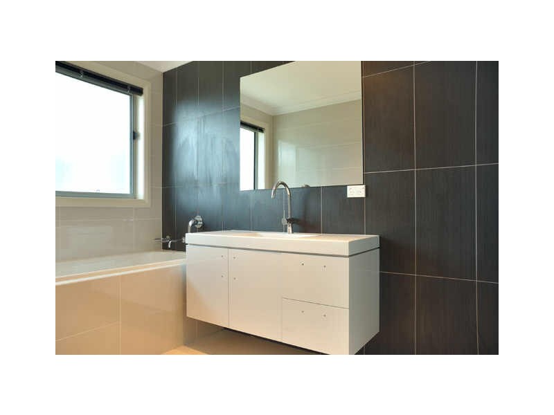 2 Allnutt Crescent, Forde ACT 2914