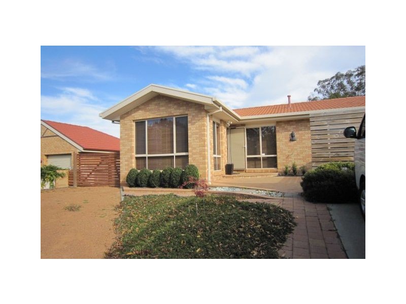 16 Gang Gang Court, Ngunnawal ACT 2913