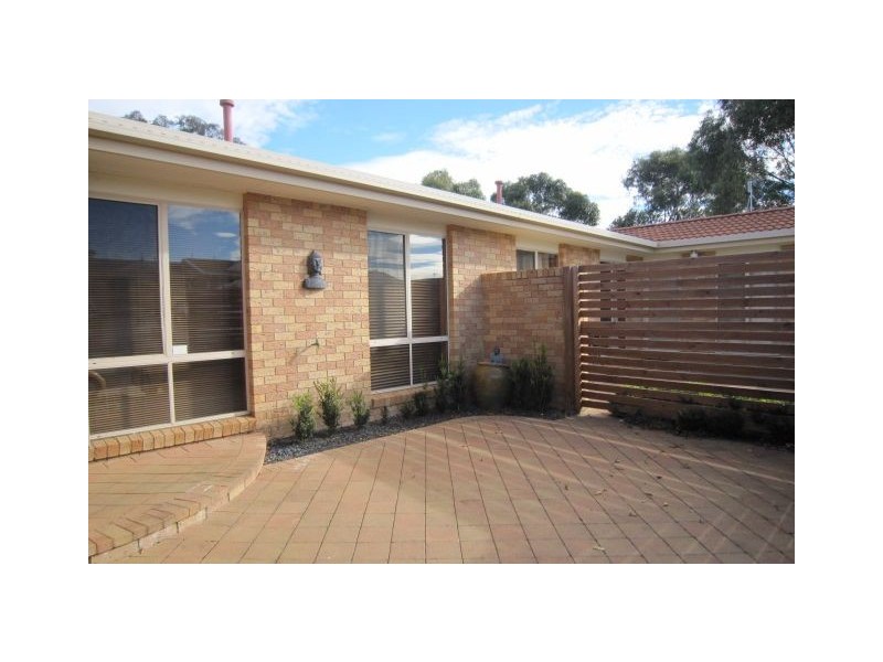 16 Gang Gang Court, Ngunnawal ACT 2913