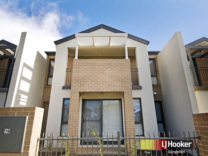 19 Moonlight Avenue, Harrison ACT 2914